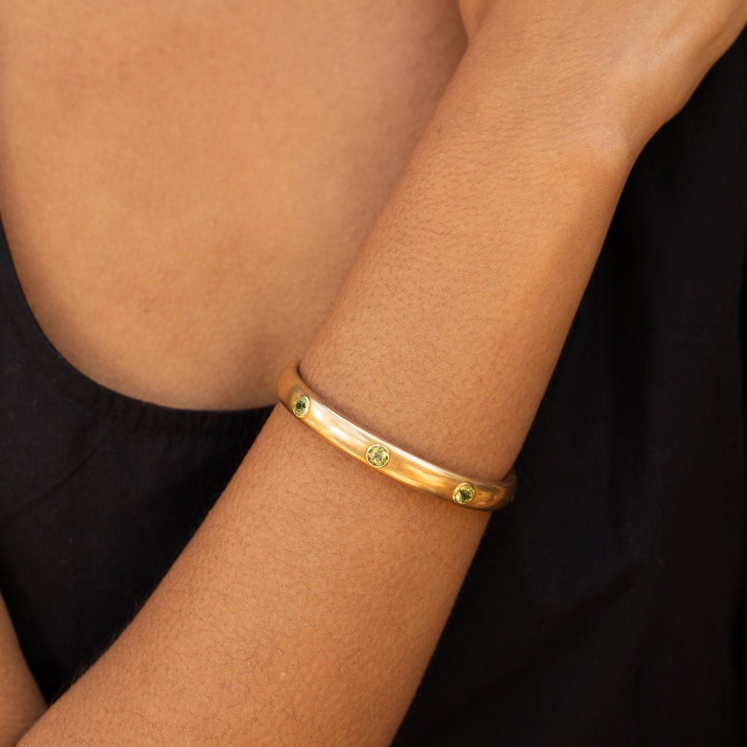 Victorian Peridot and 14K Gold Bangle Bracelet