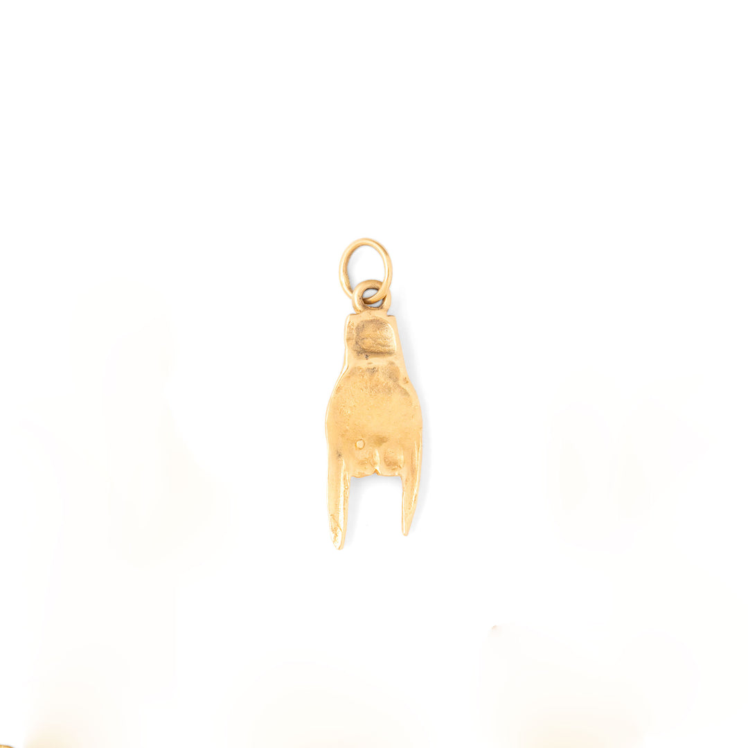 Flat Mano Cornuto 18k Gold Charm