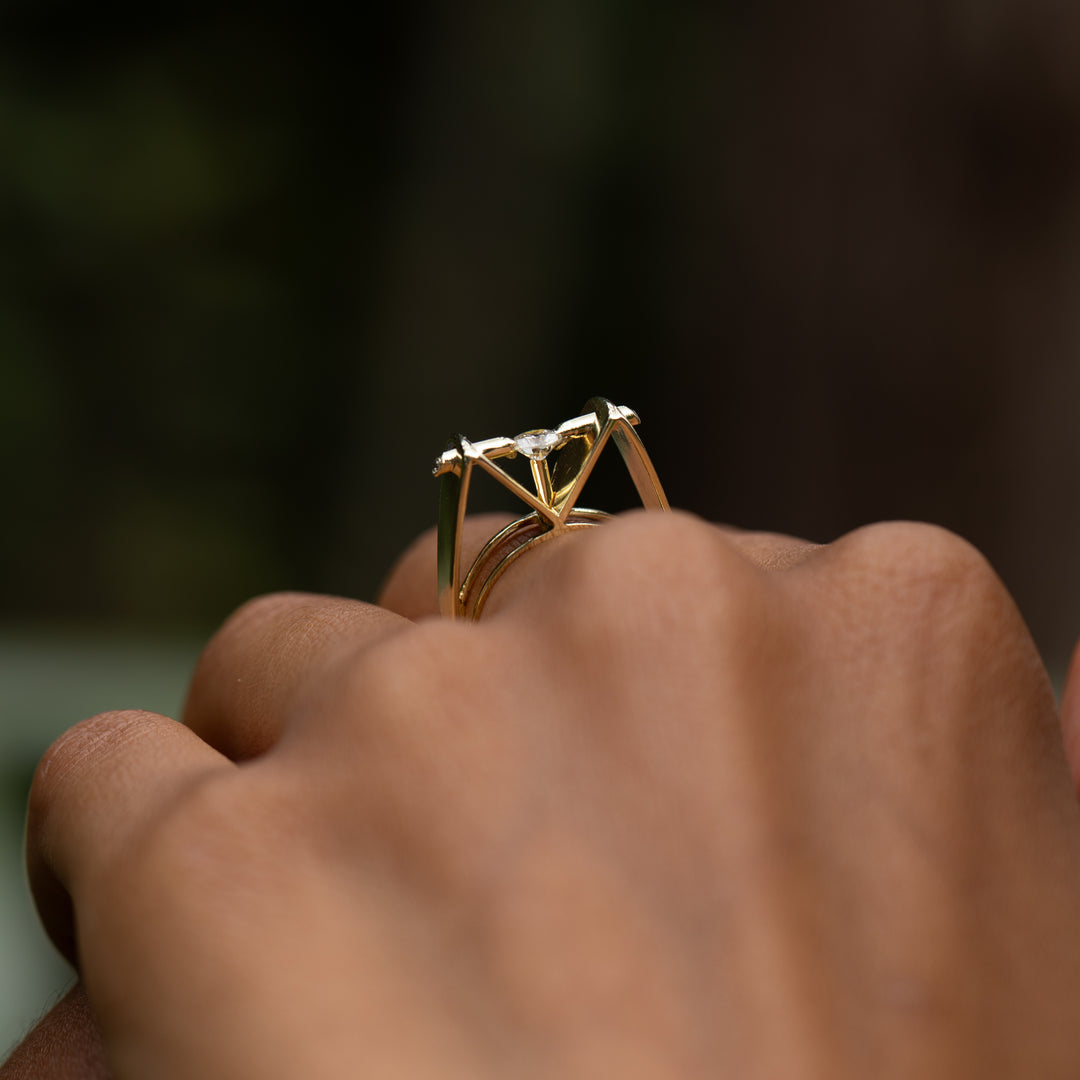 Jose Hess Diamond and 18k Gold Sculptural Ring