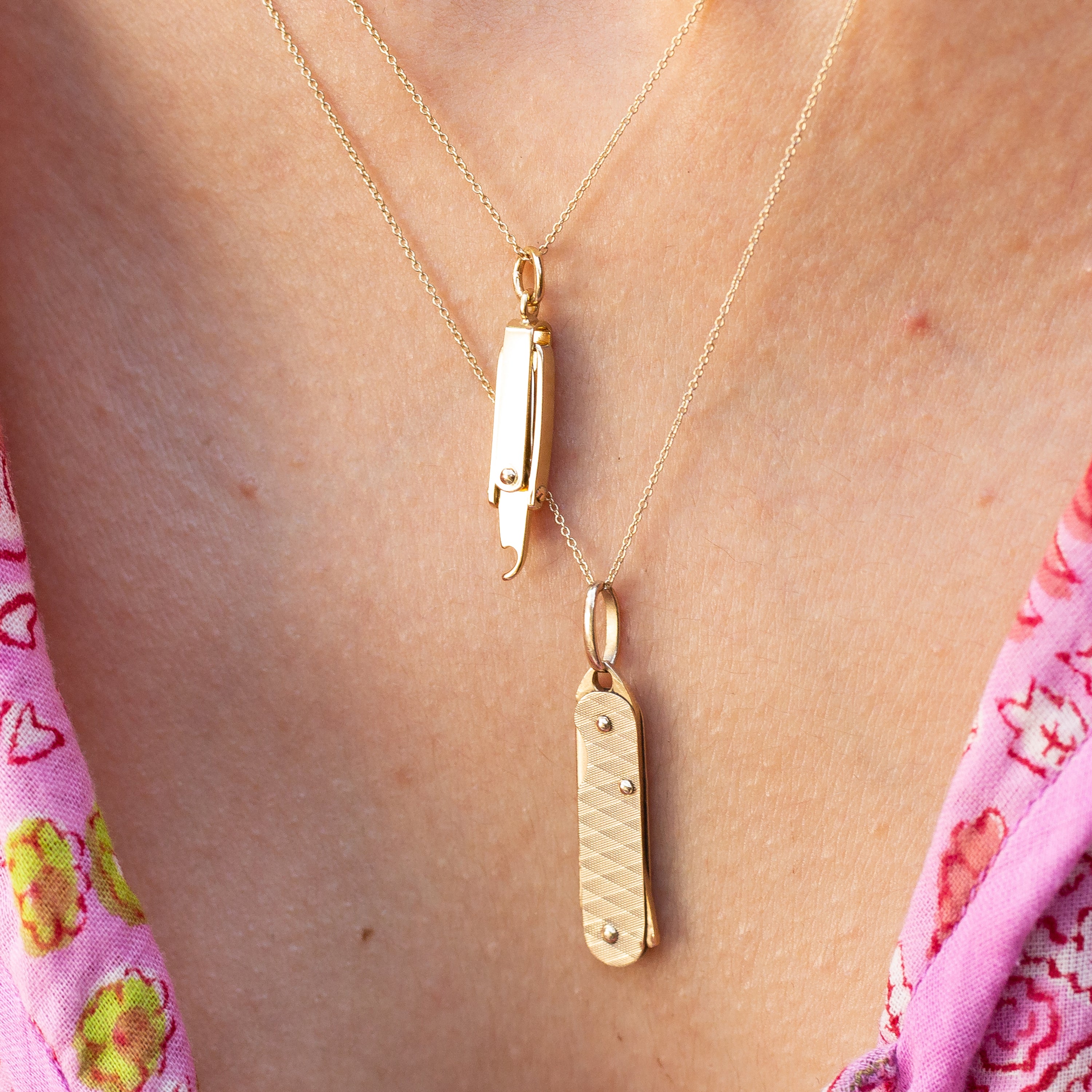Foldable Knife 14k Gold Charm