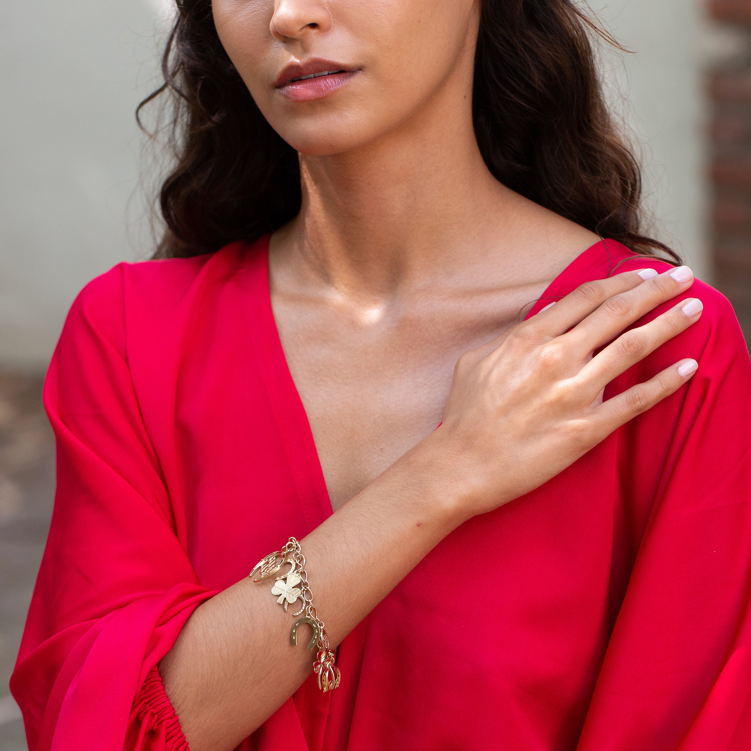 English Good Luck 9k Gold Charm Bracelet