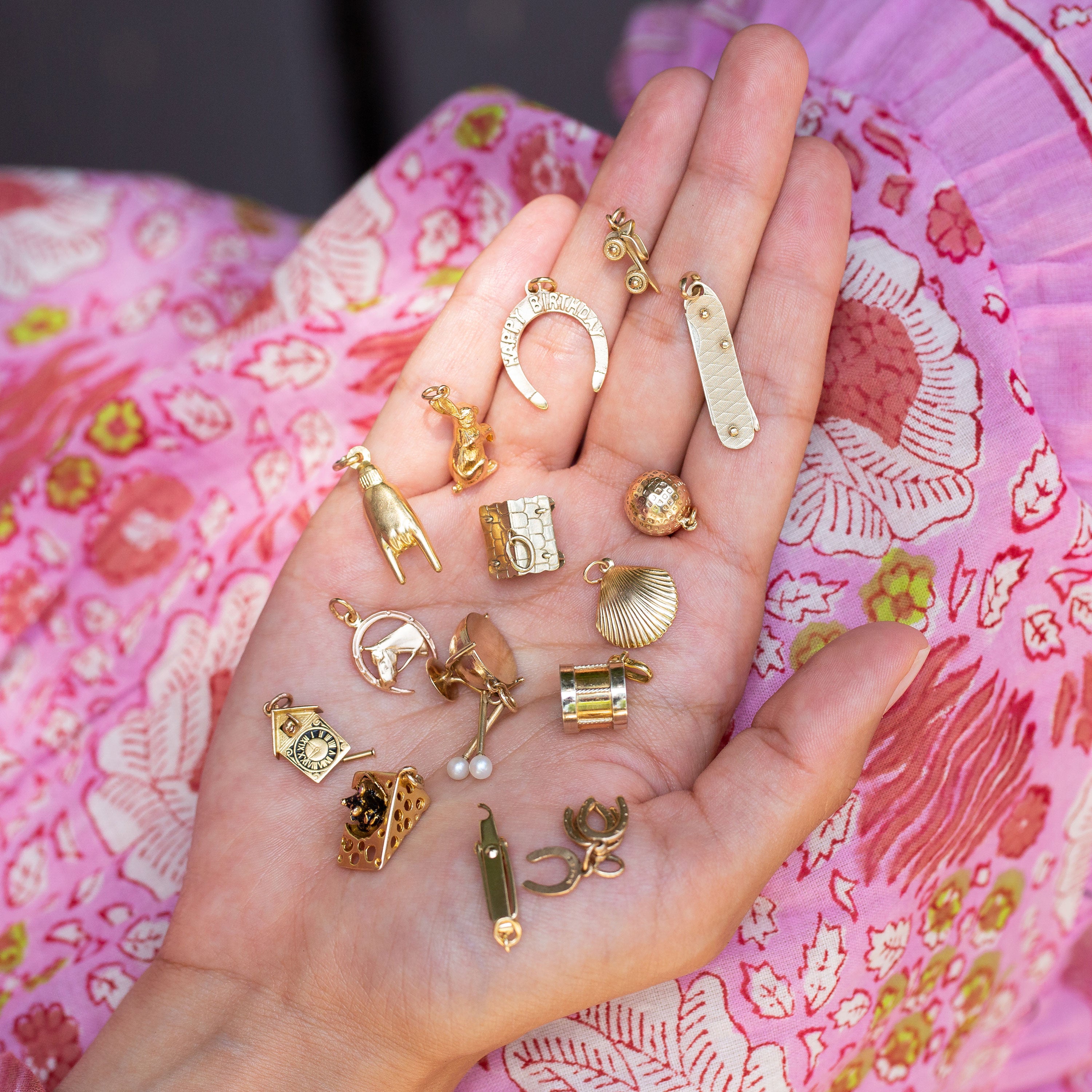 Foldable Knife 14k Gold Charm