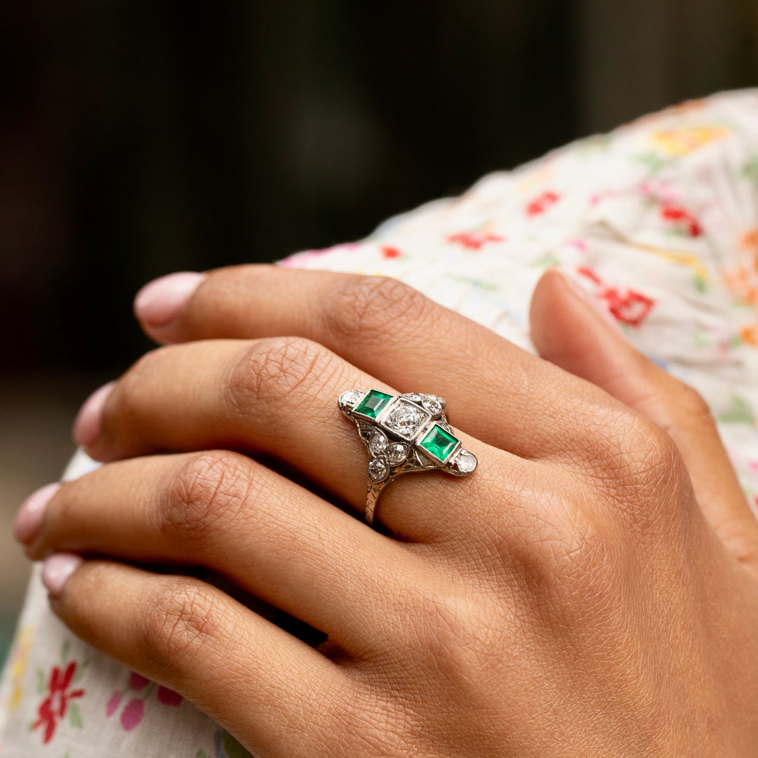 1920s Emerald, Diamond, and 18K White Gold Long Ring