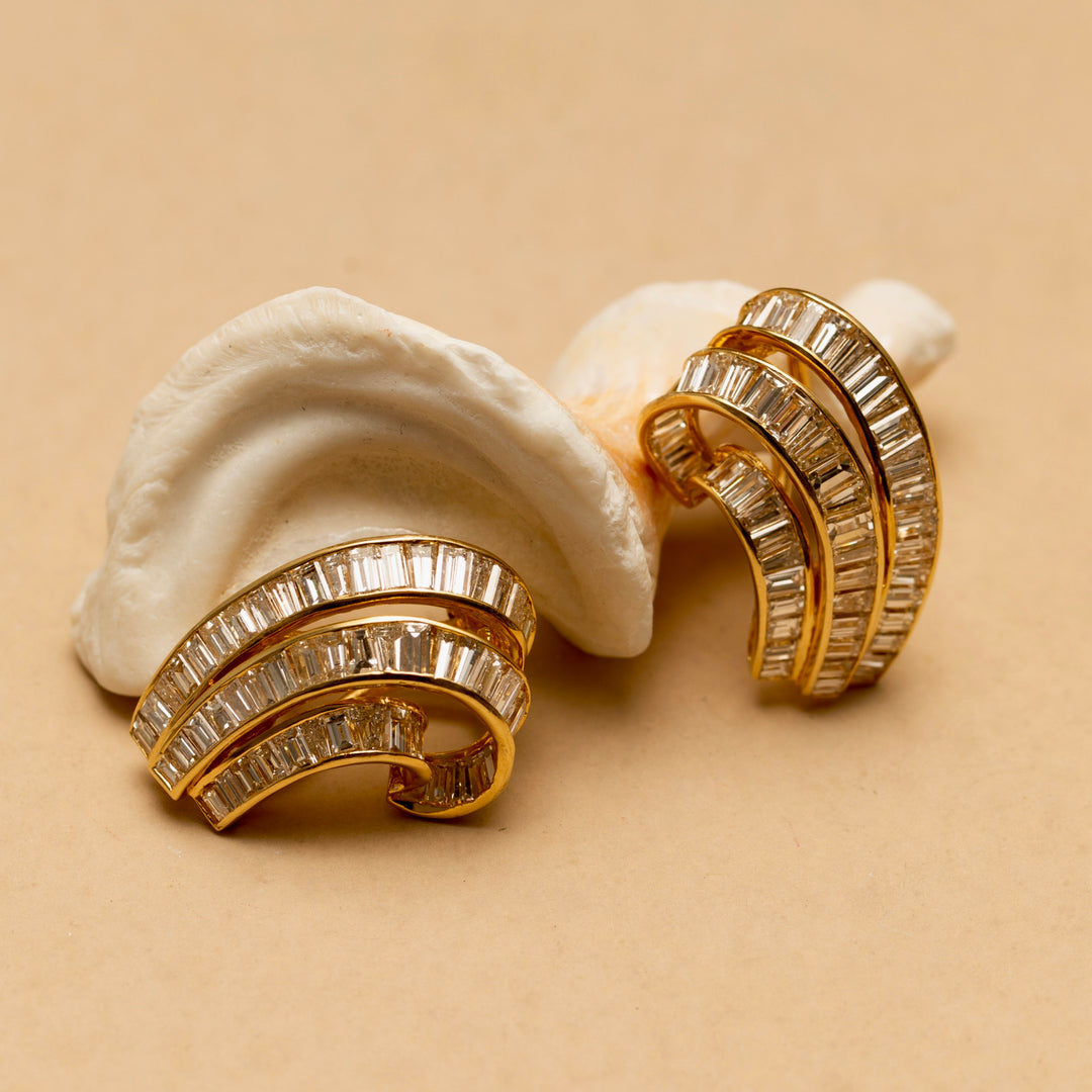 5.52 Carat Baguette Diamond And 18K Gold Earrings
