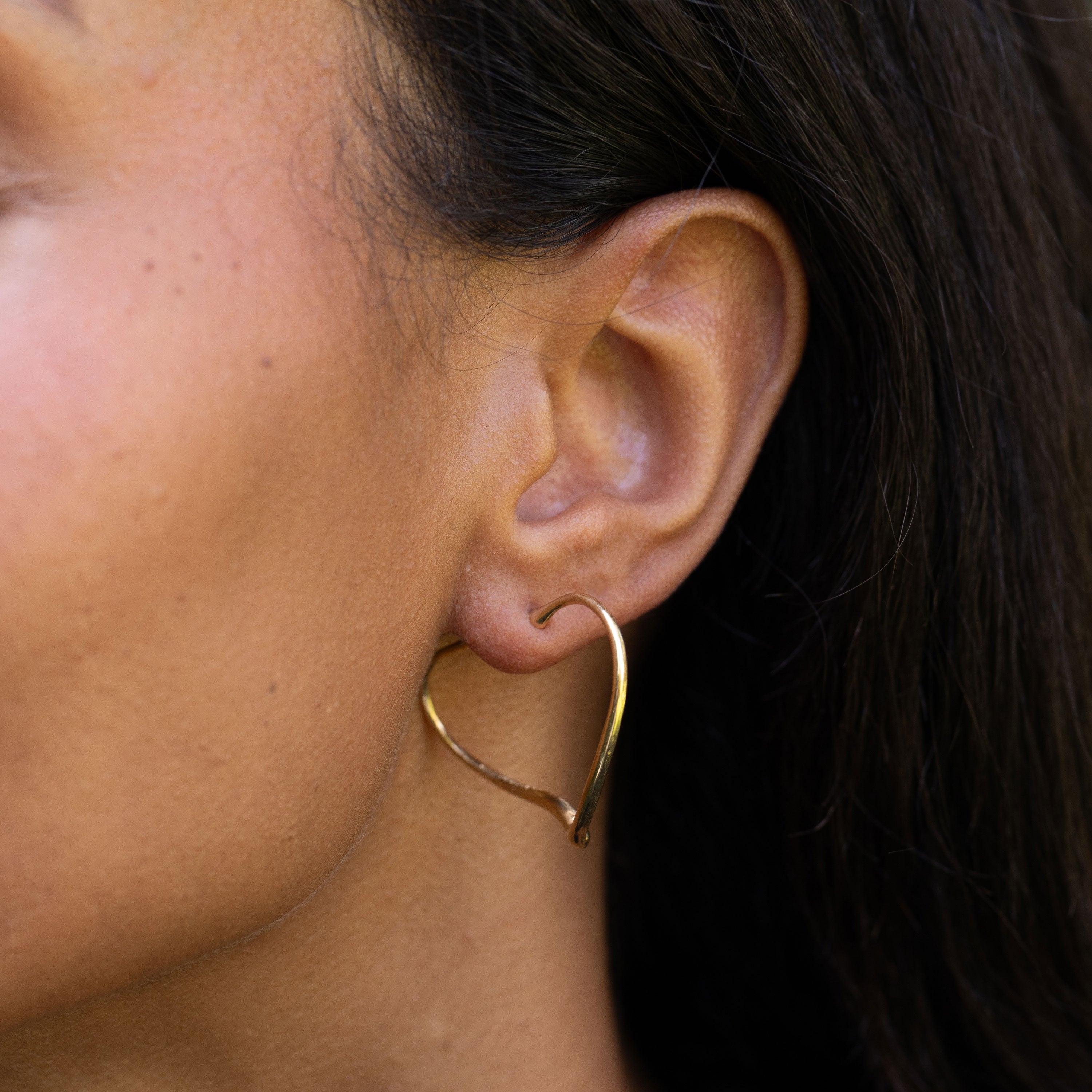 Tiffany & Co Elsa Peretti 18k Gold Heart Shaped Hoop Earrings