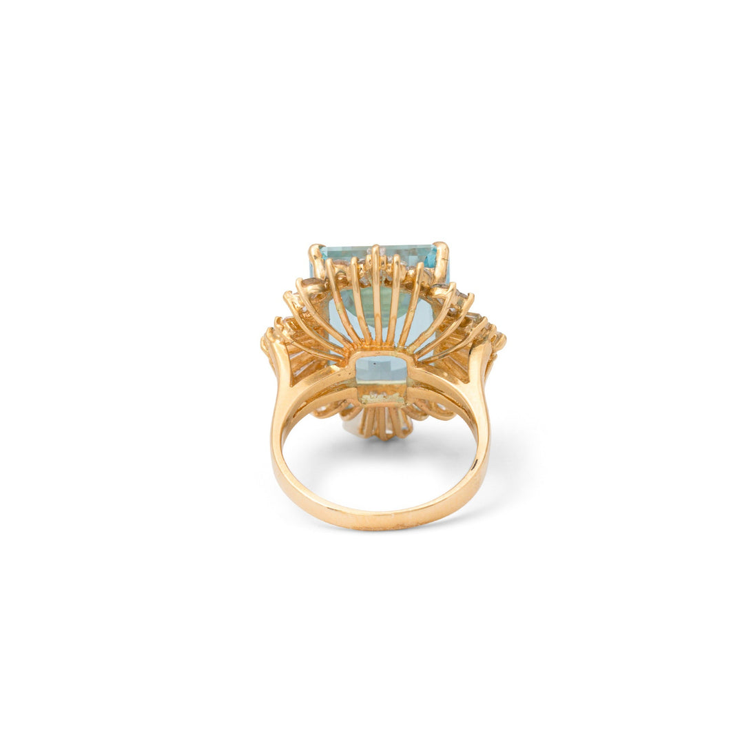 Large Aquamarine, Diamond, and 18K Gold Ring
