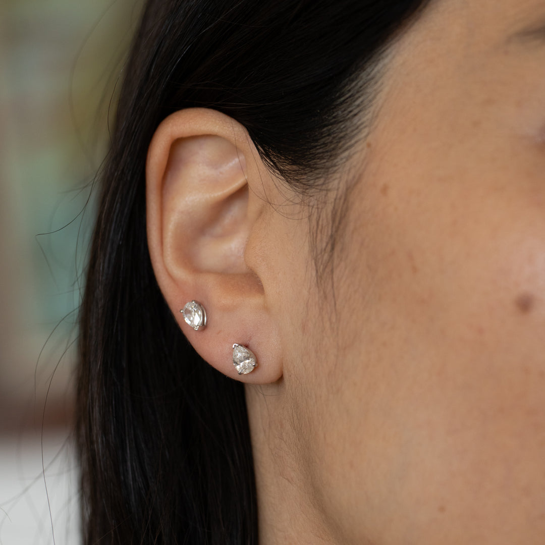 Pear Shaped Diamond and 14K White Gold Stud Earrings