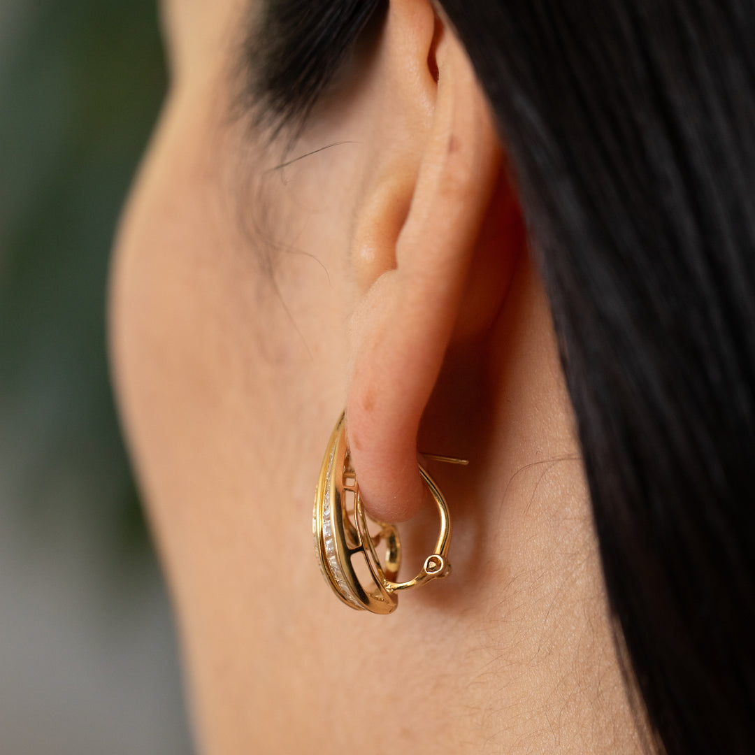 5.52 Carat Baguette Diamond And 18K Gold Earrings