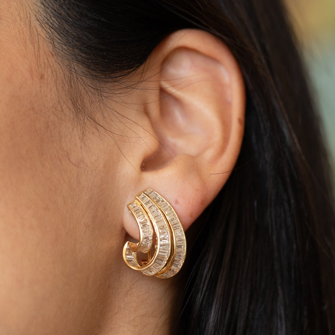 5.52 Carat Baguette Diamond And 18K Gold Earrings