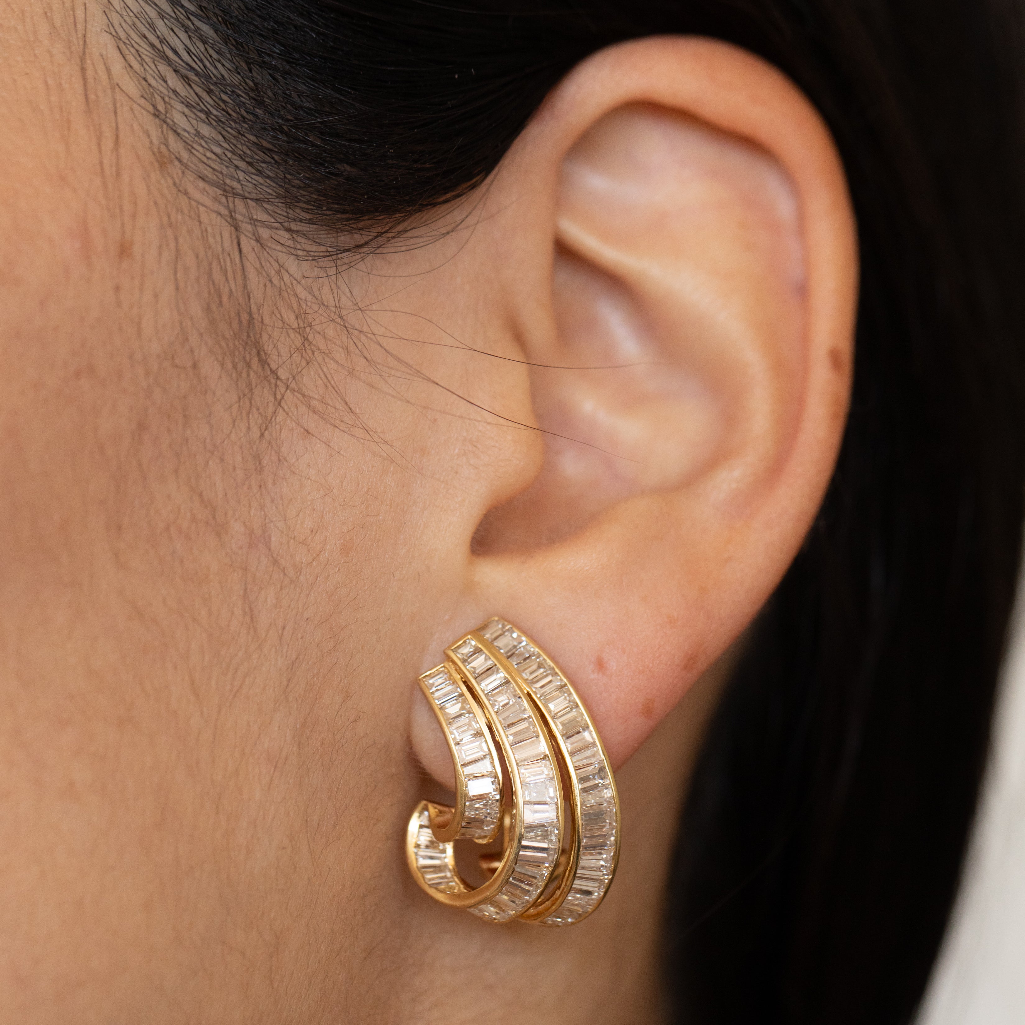 5.52 Carat Baguette Diamond And 18K Gold Earrings