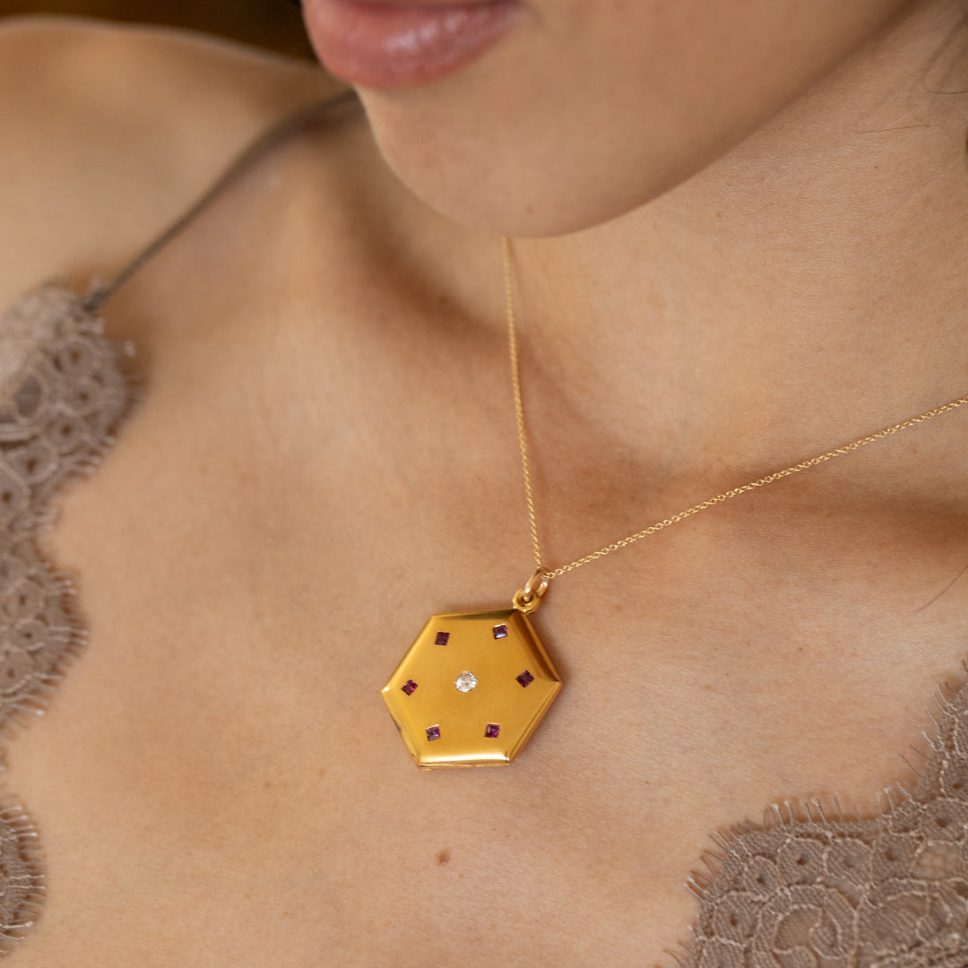 Early 20th Century Octagonal Rudy, Diamond, And 18K Gold Locket