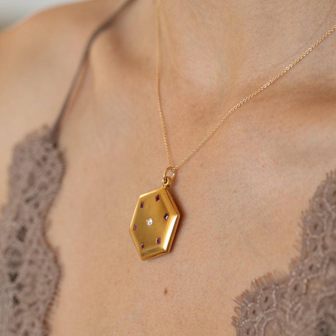 Early 20th Century Octagonal Rudy, Diamond, And 18K Gold Locket