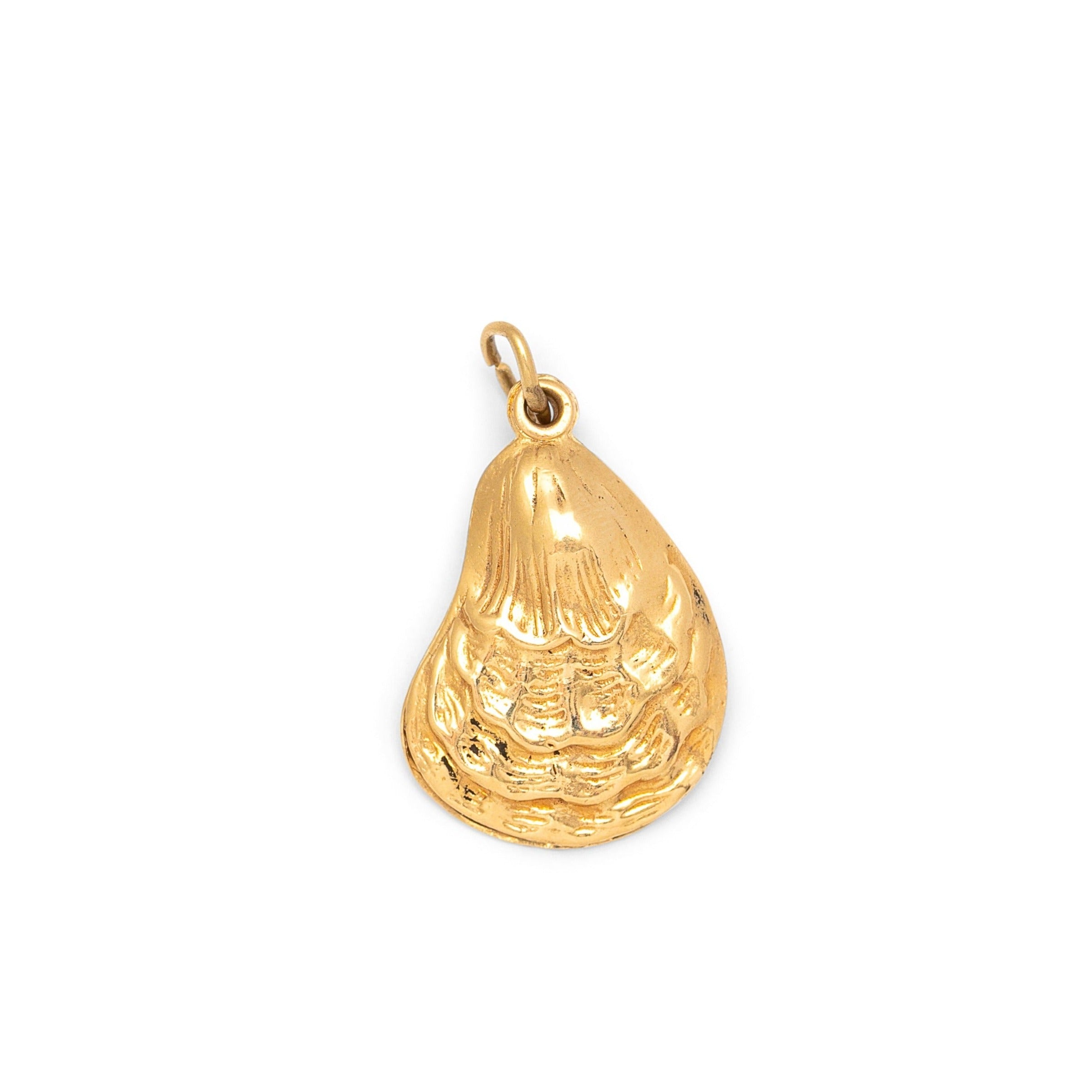 Movable Oyster Shell 14k Gold Vintage Charm