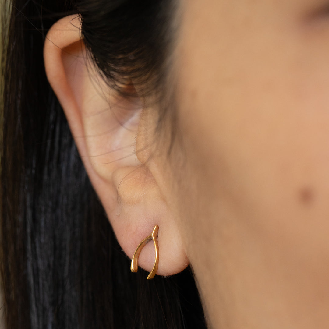 Wishbone 14k Gold Stud Earrings
