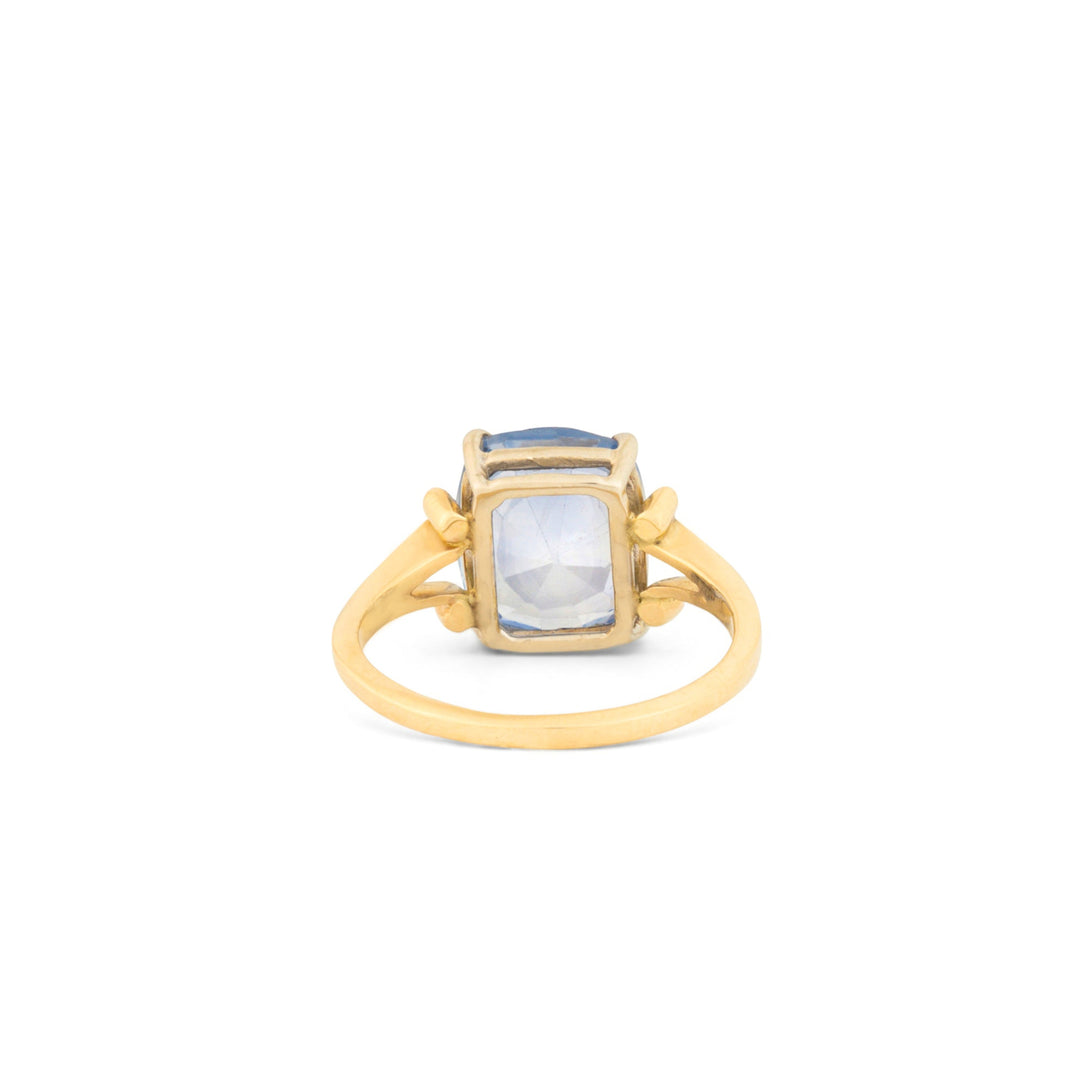 Early 20th Century 14K Gold And Cornflower Blue Sapphire Ring