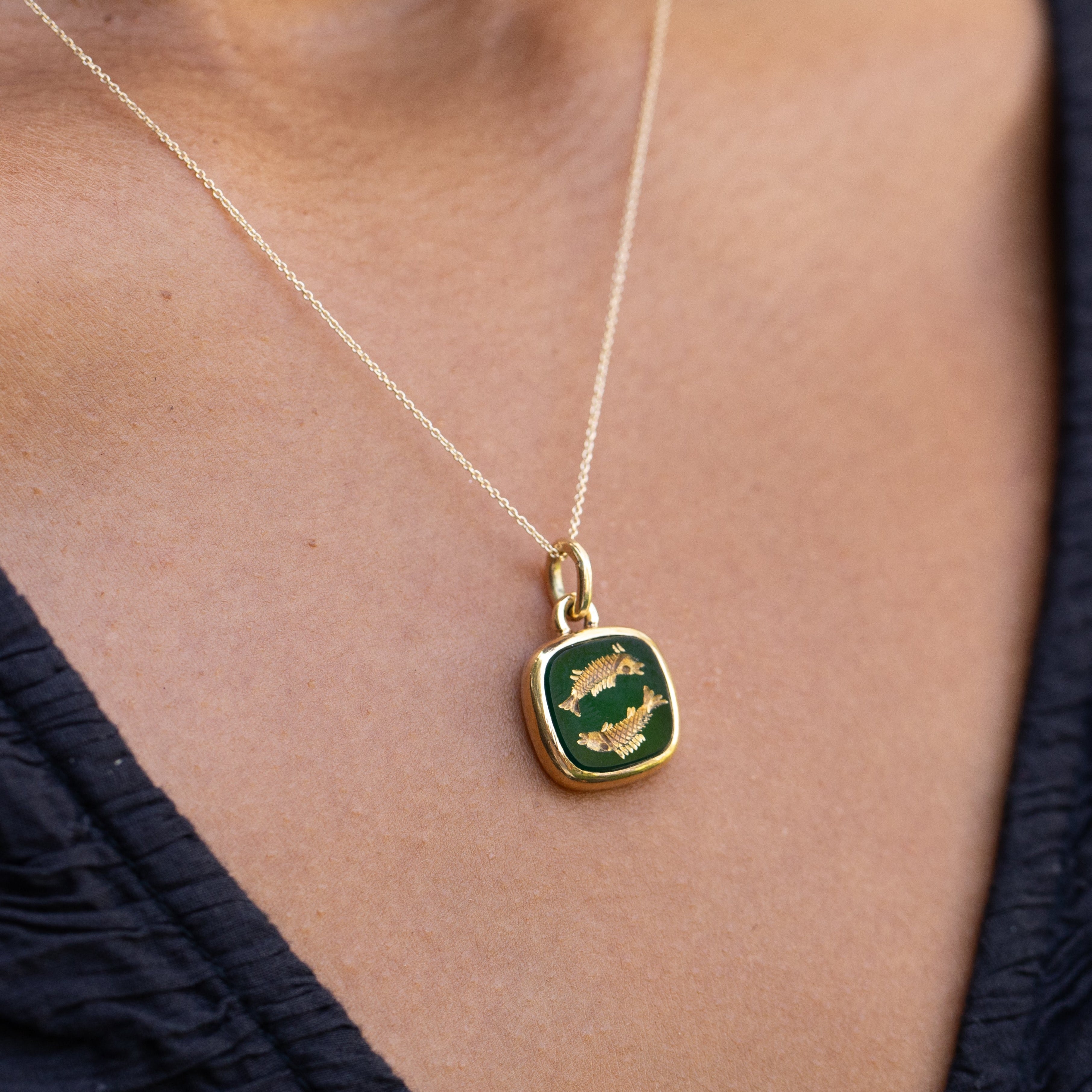 Pisces 18K Gold and Chalcedony Zodiac Charm