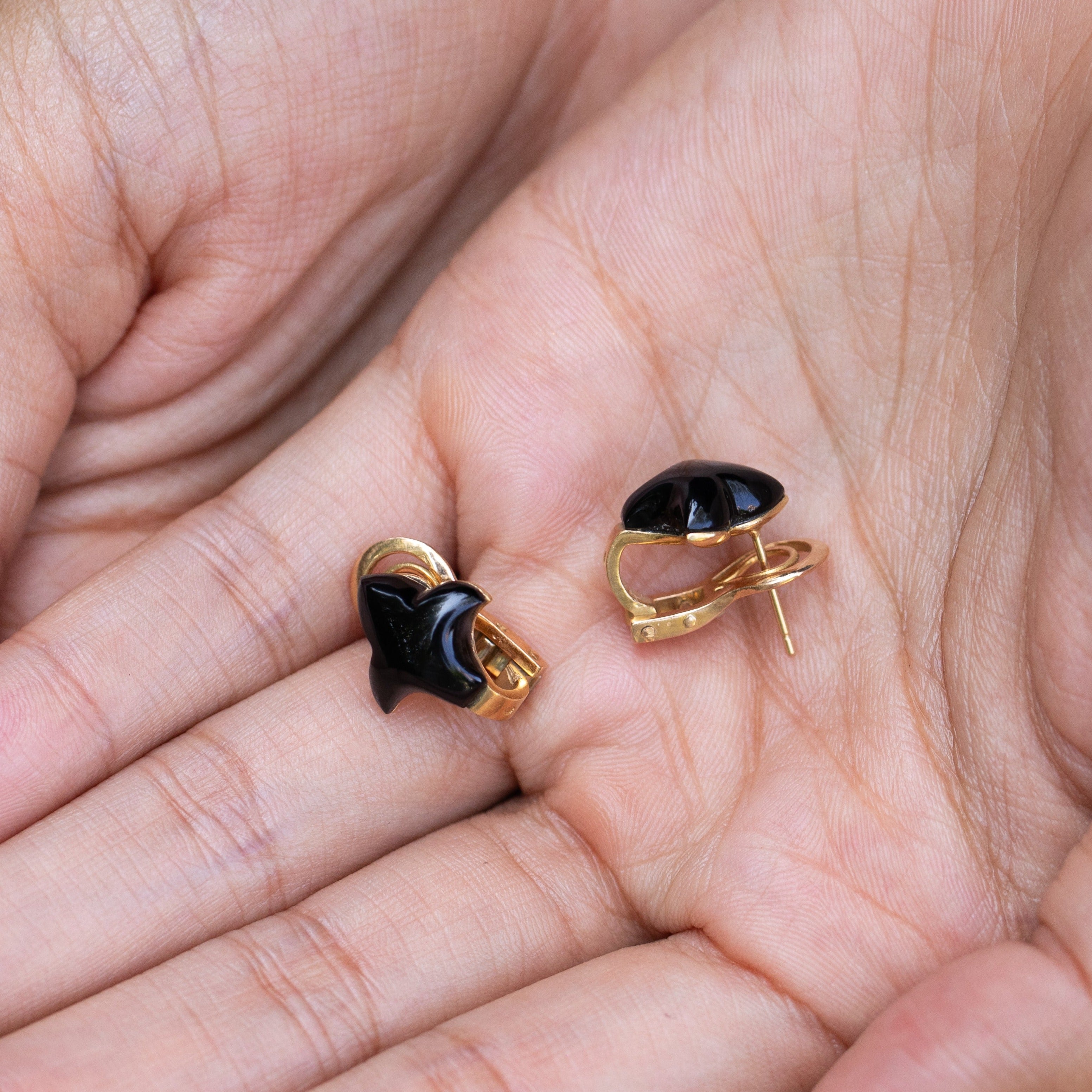 French Onyx and 18K Gold Fleur-De-Lis Earrings