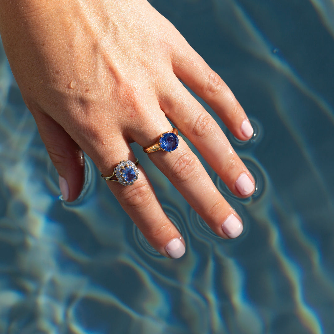 Victorian 5.30 Carat Sapphire and 18k Gold Ring