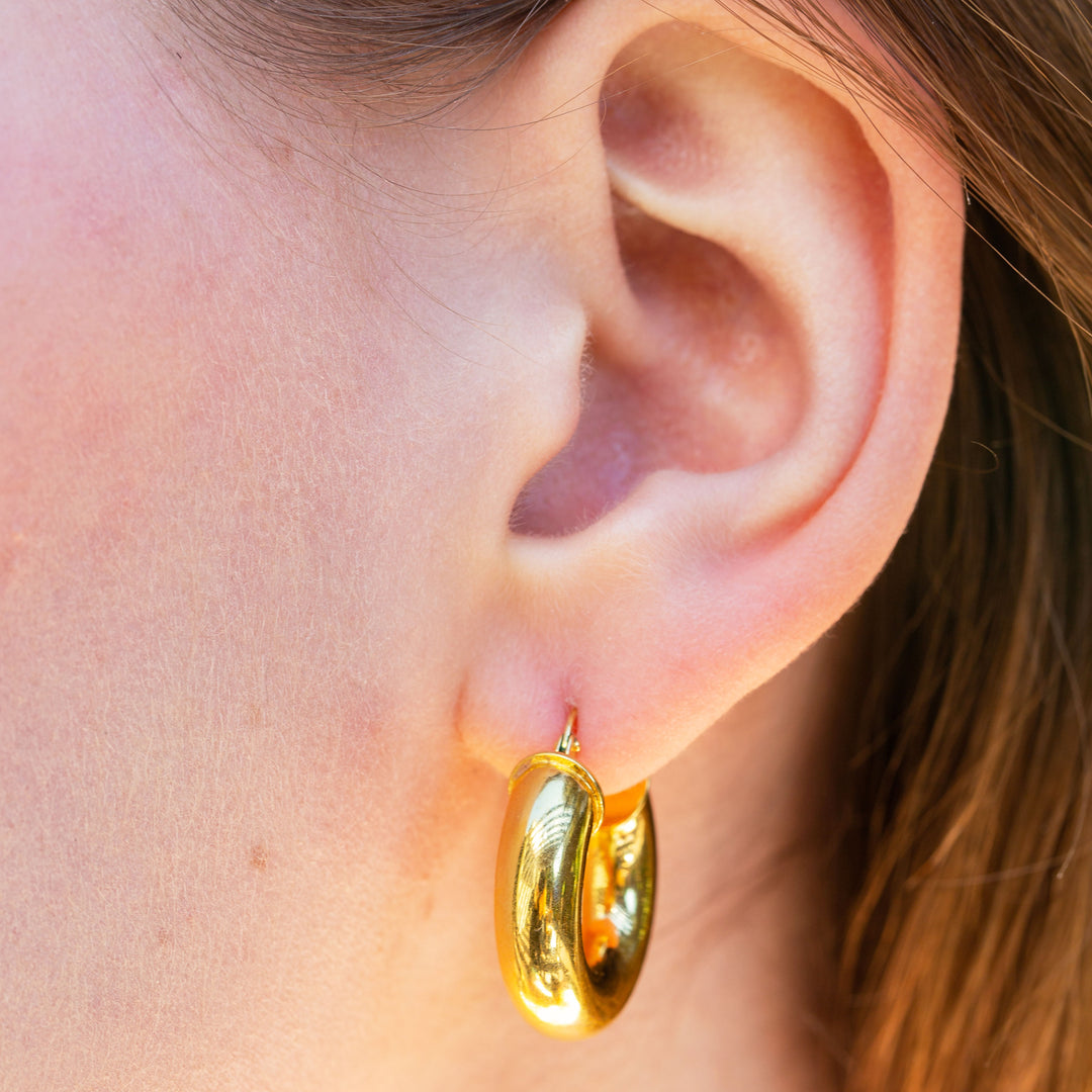 Italian 18k Yellow Gold Hoop Earrings