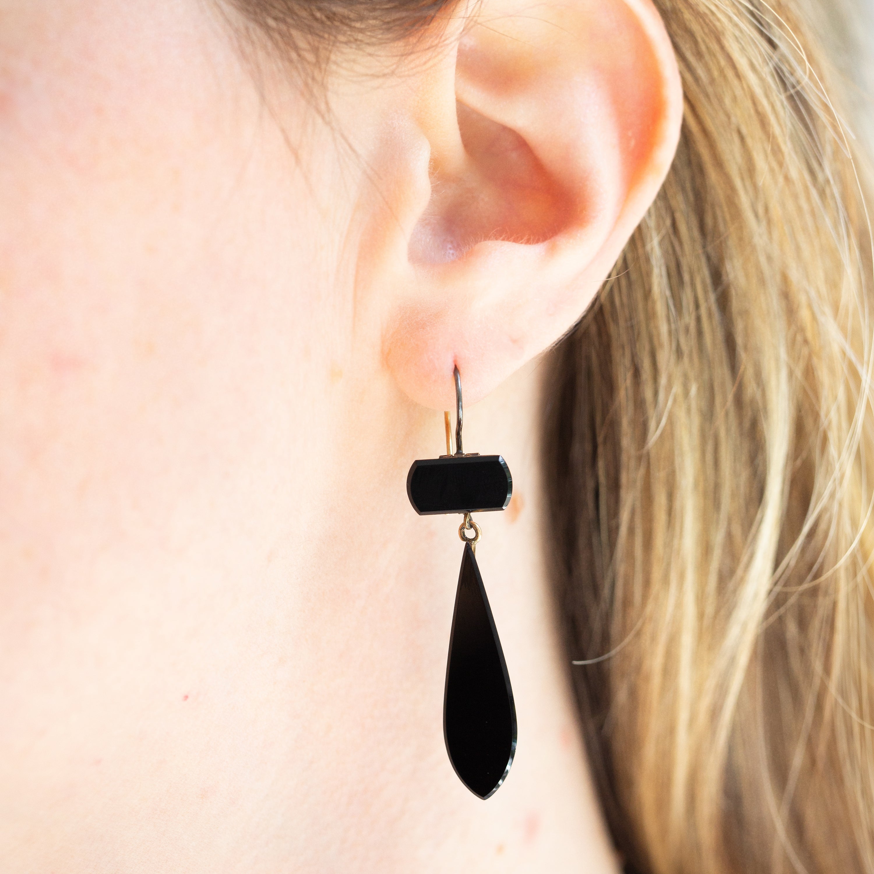 Victorian Onyx and 14k Yellow Gold Dangle Earrings