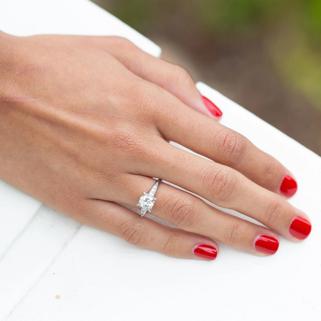 Diamond Engagement Rings - Platinum Diamond Solitaire 1.50c