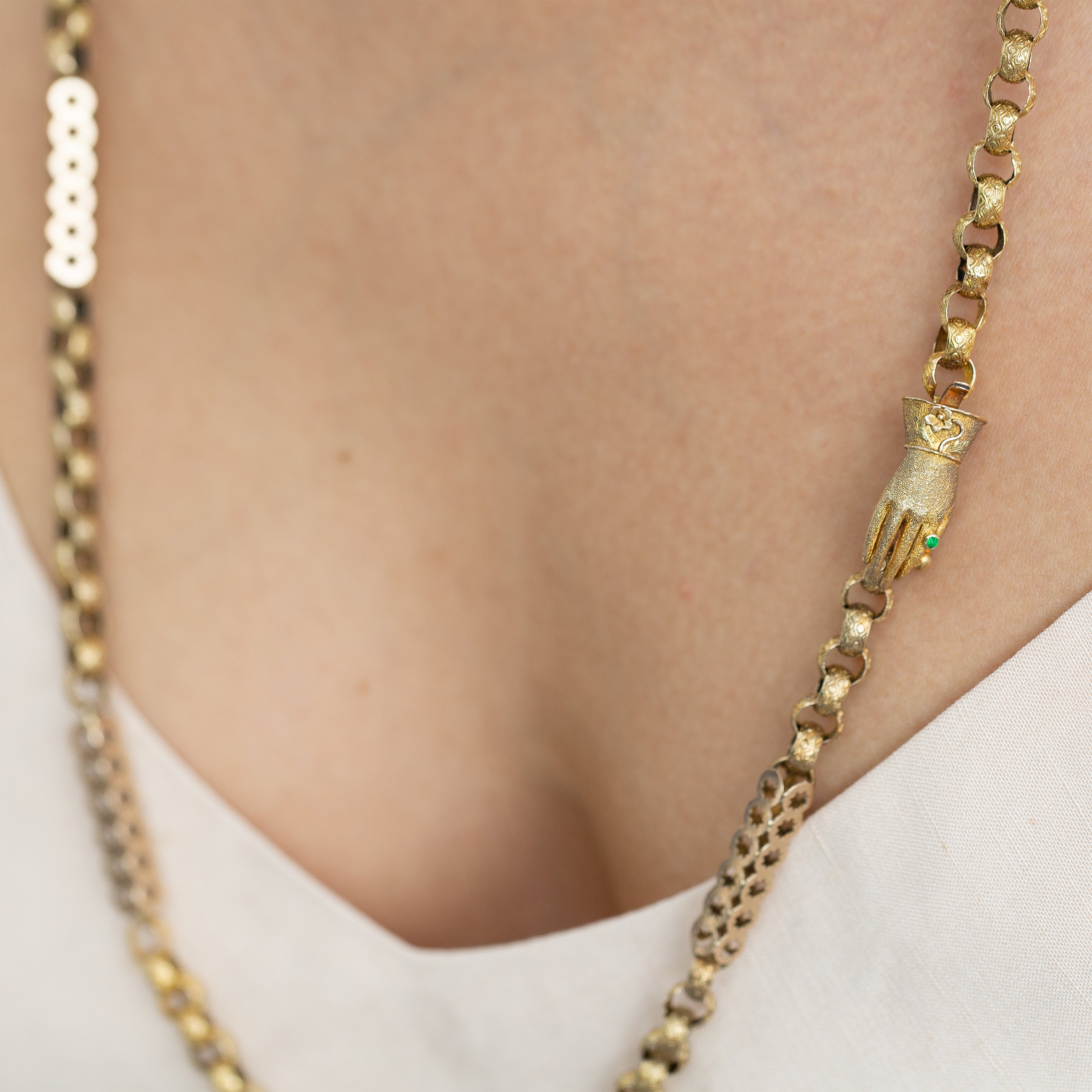 Victorian 15k Gold Chain Necklace With Hand Clasp