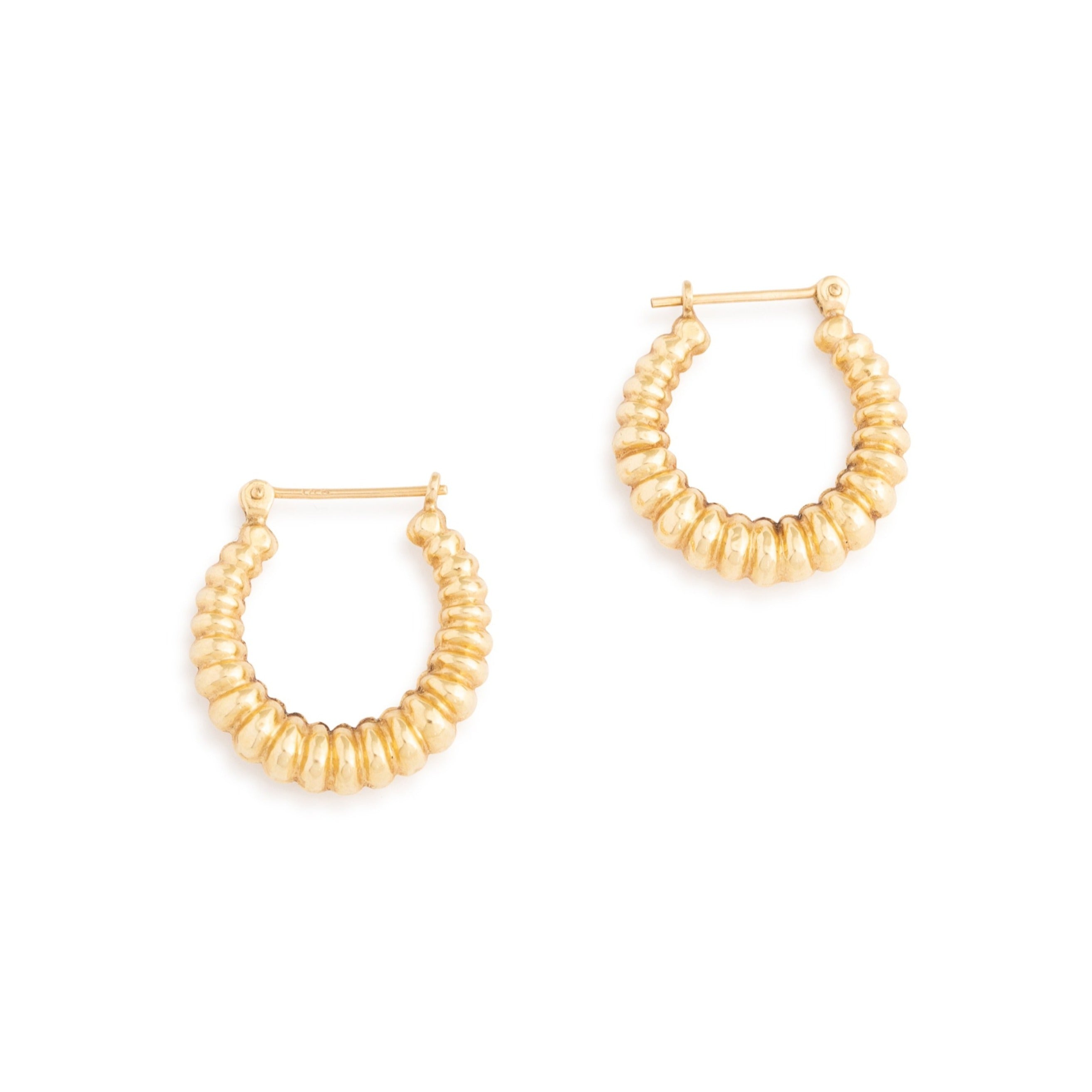 Ribbed 14k Gold Hoop Earrings