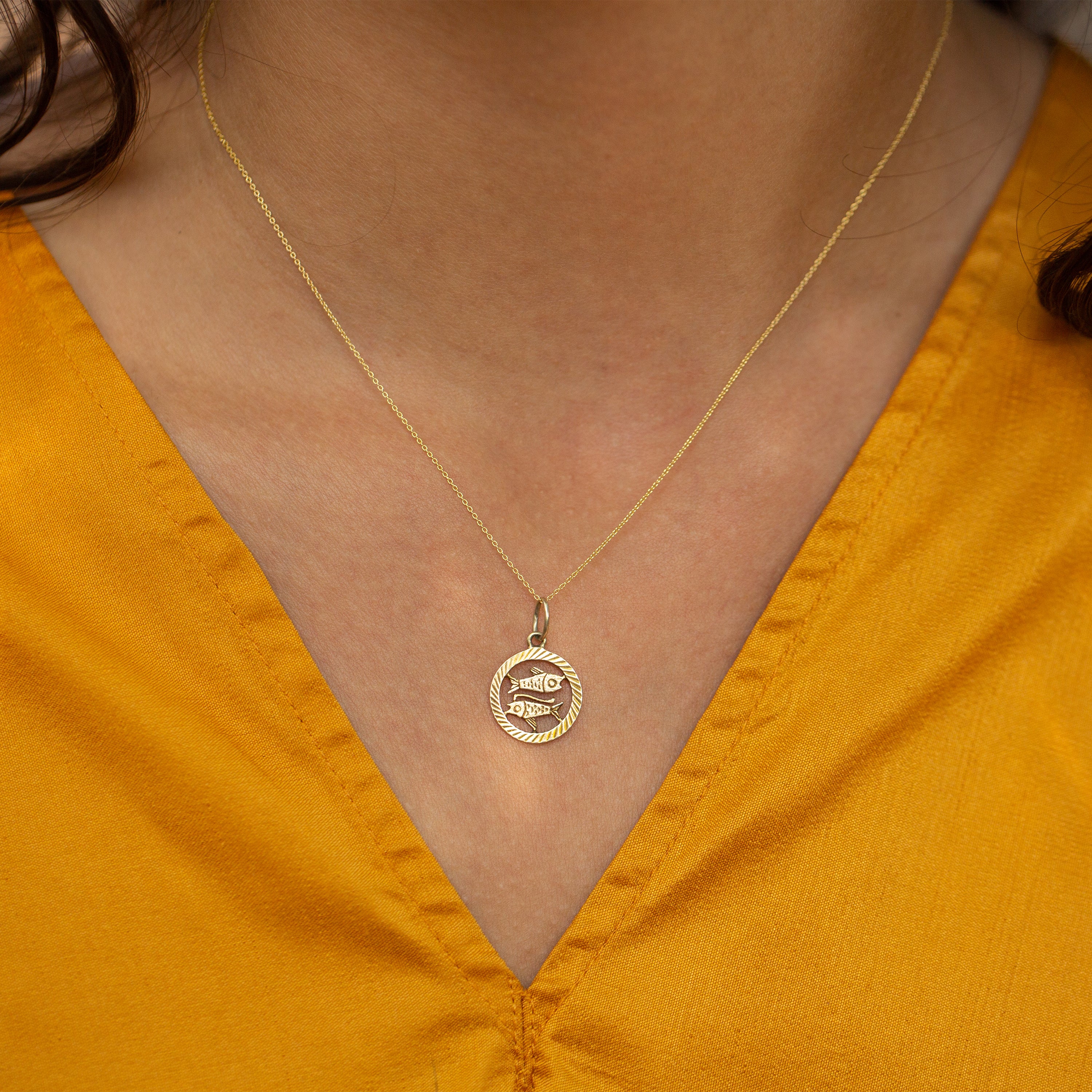 Pisces 9k Gold Zodiac Charm