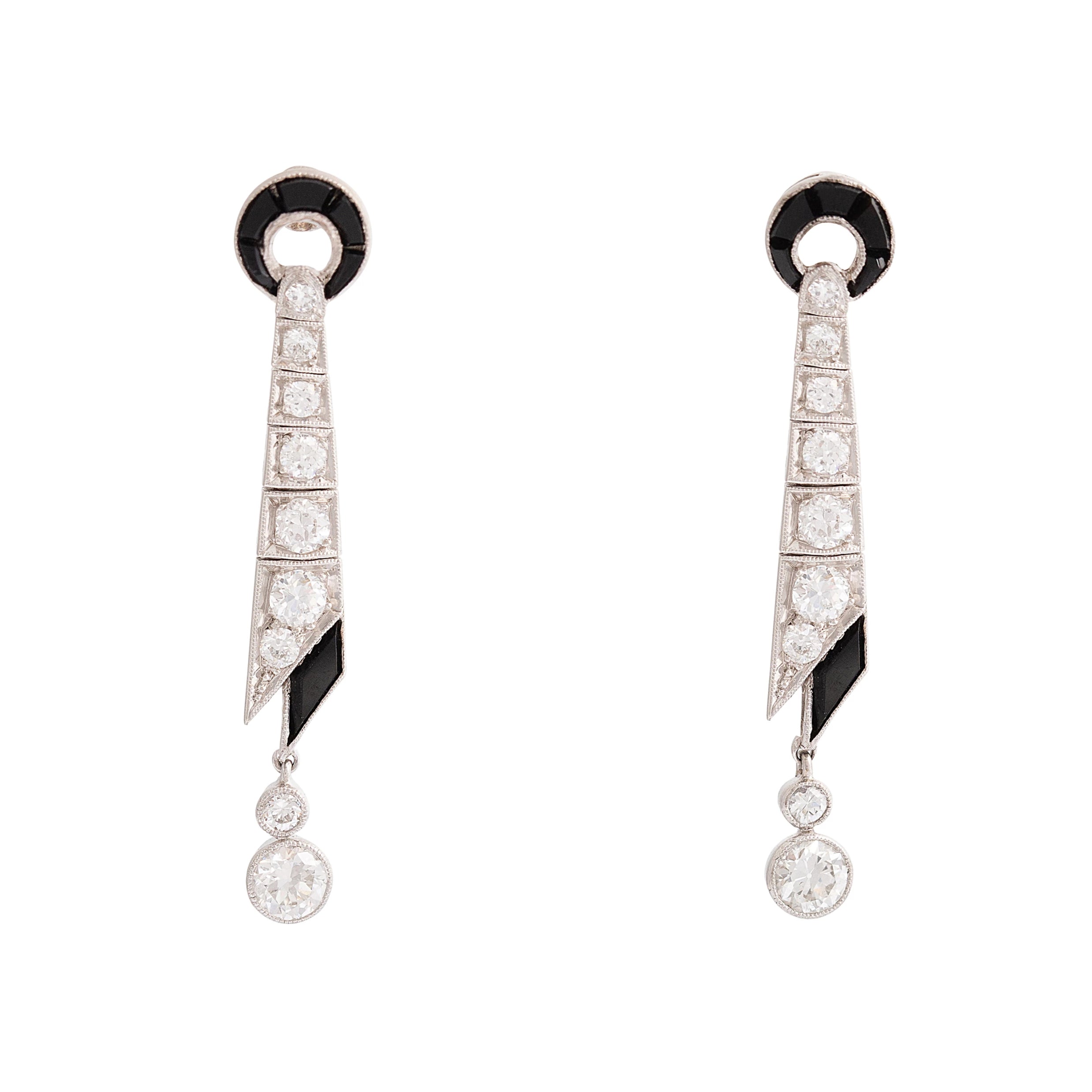 Art Deco Diamond and Onyx Dangle Platinum Earrings