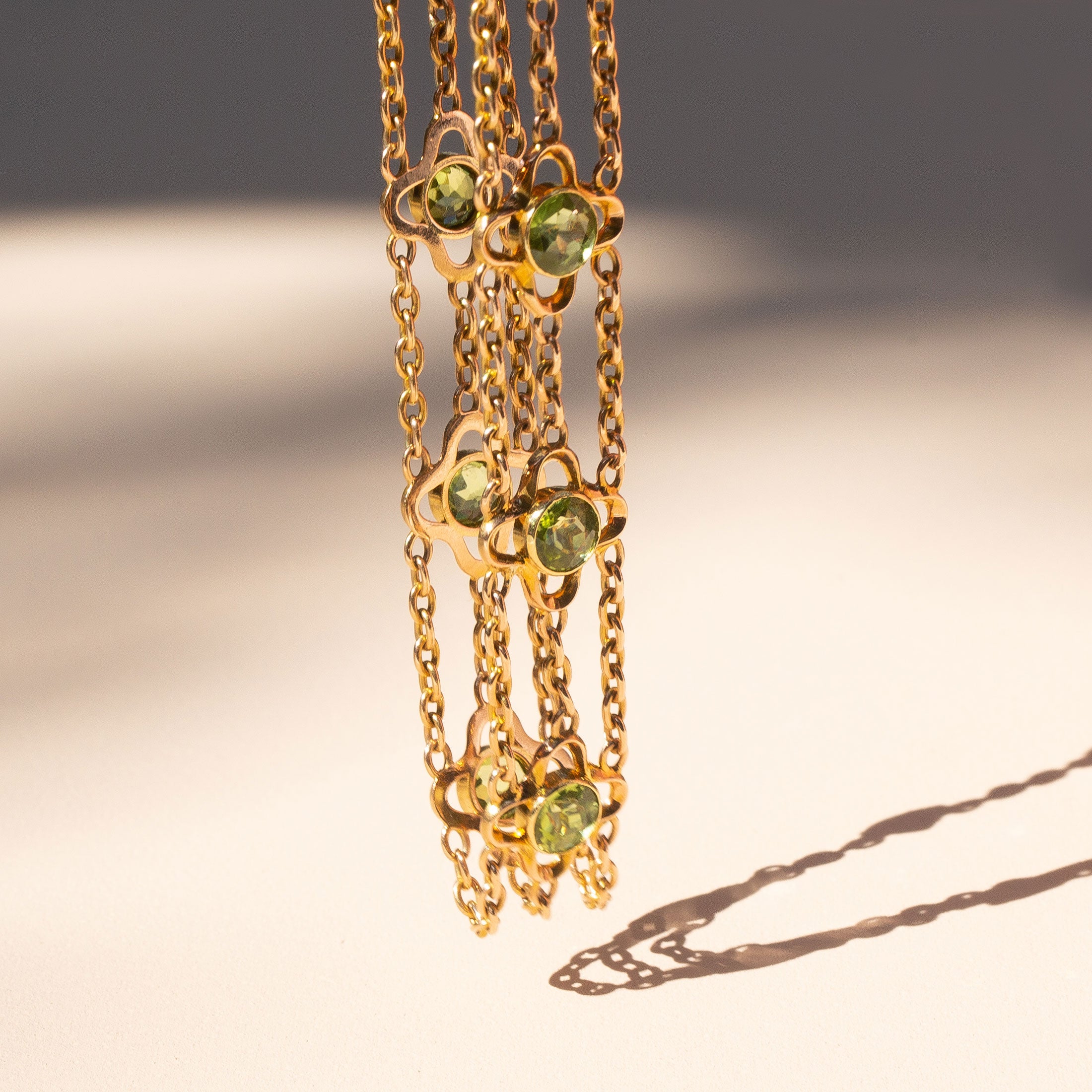 Victorian Peridot and 15k Gold Link Bracelet