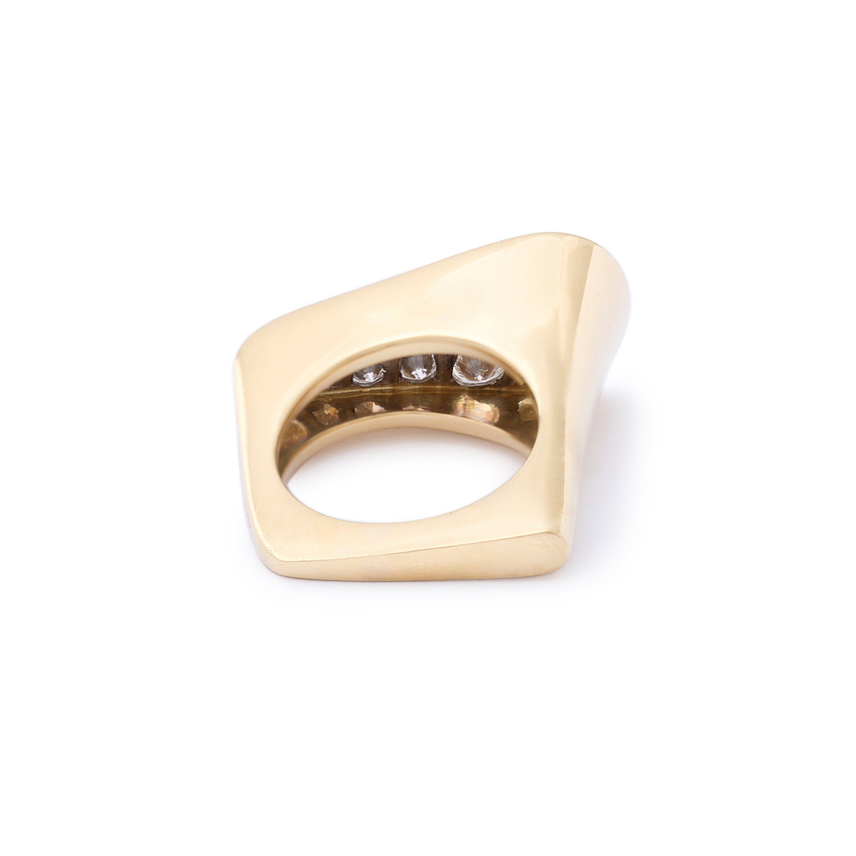 Kutchinsky Modernist Diamond and 18k Gold Cocktail Ring