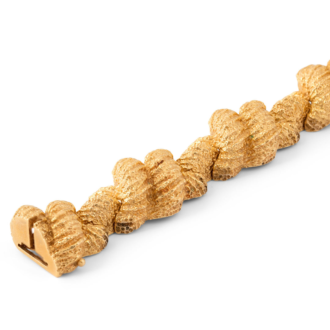 Textured Knot 18k Gold Link Bracelet