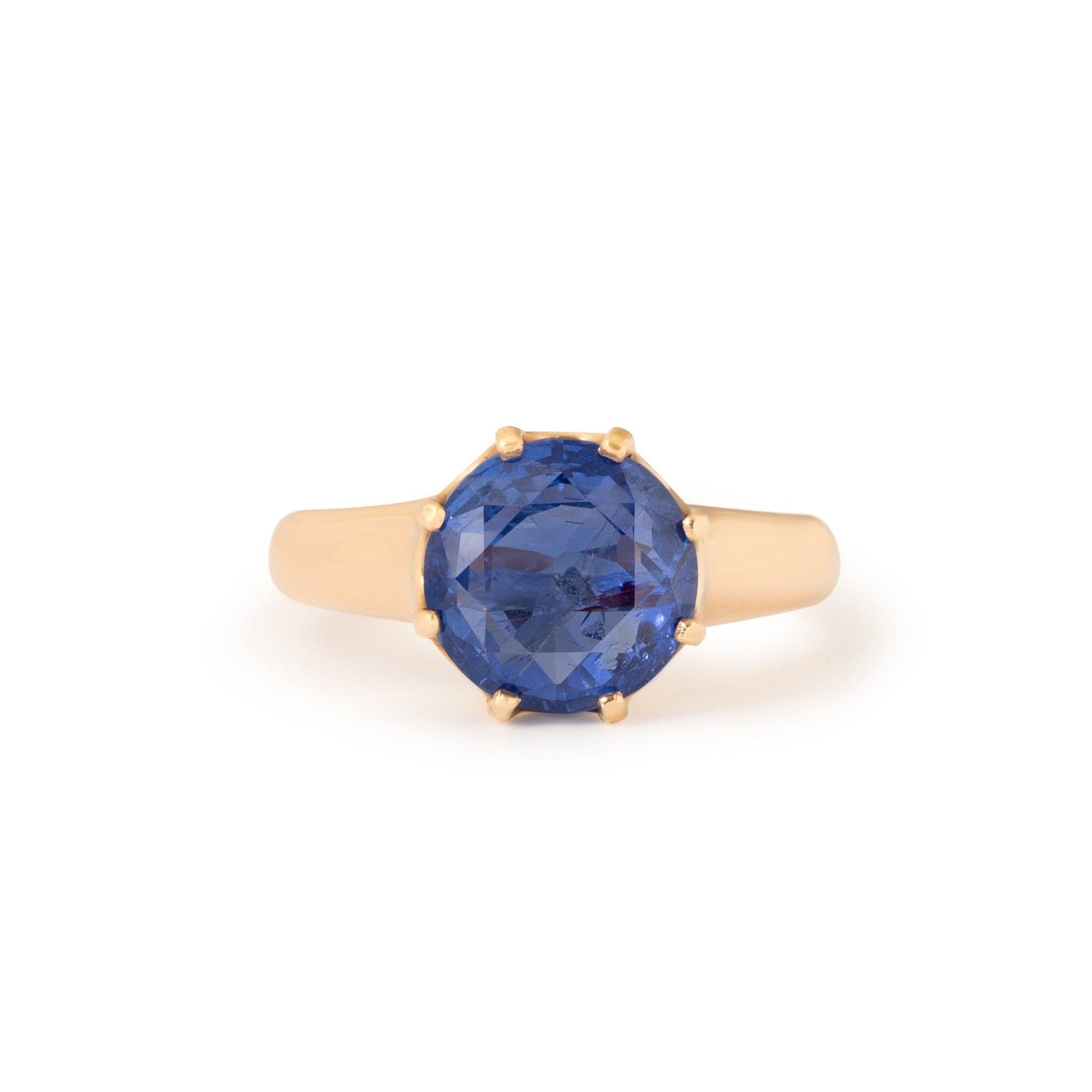 Victorian 5.30 Carat Sapphire and 18k Gold Ring