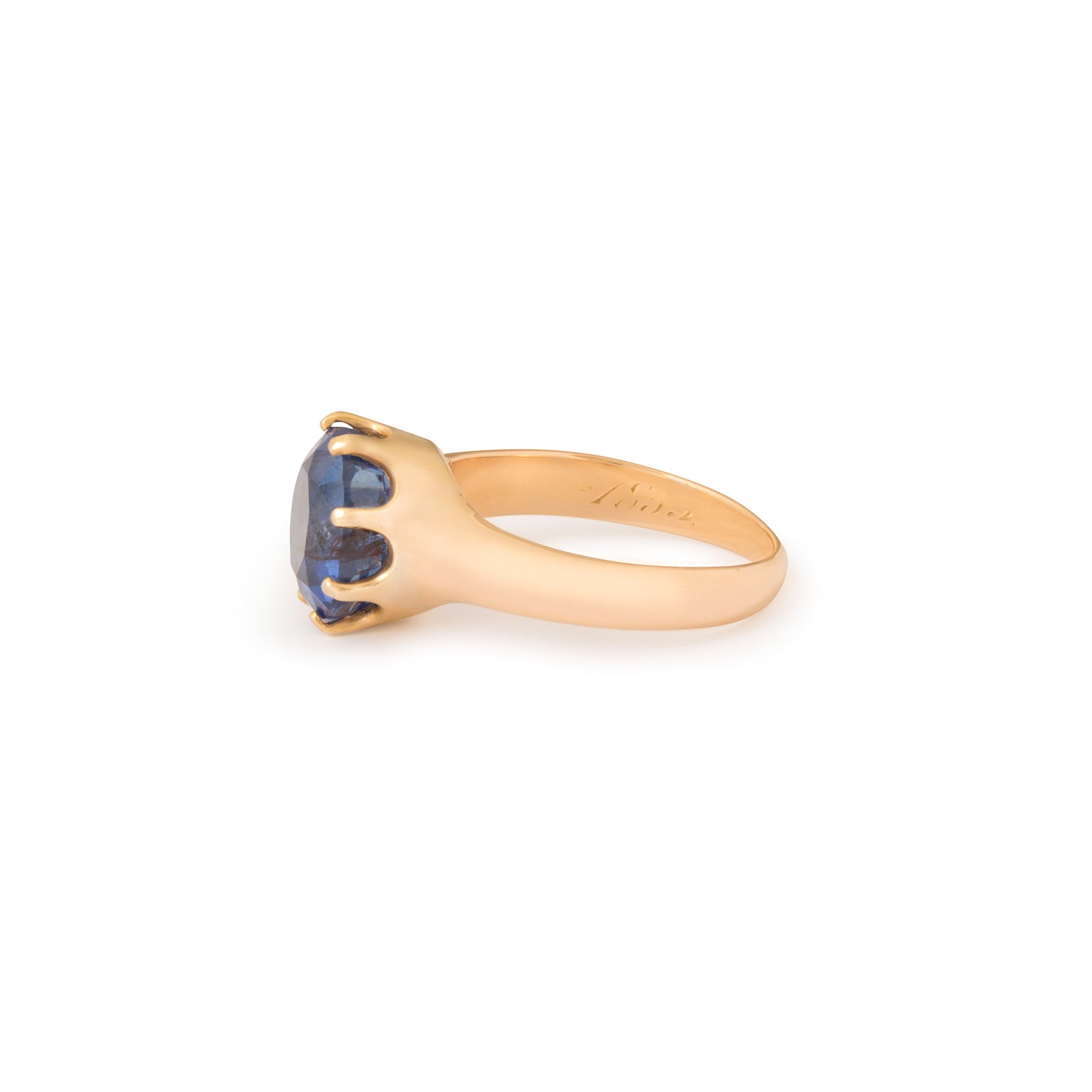 Victorian 5.30 Carat Sapphire and 18k Gold Ring