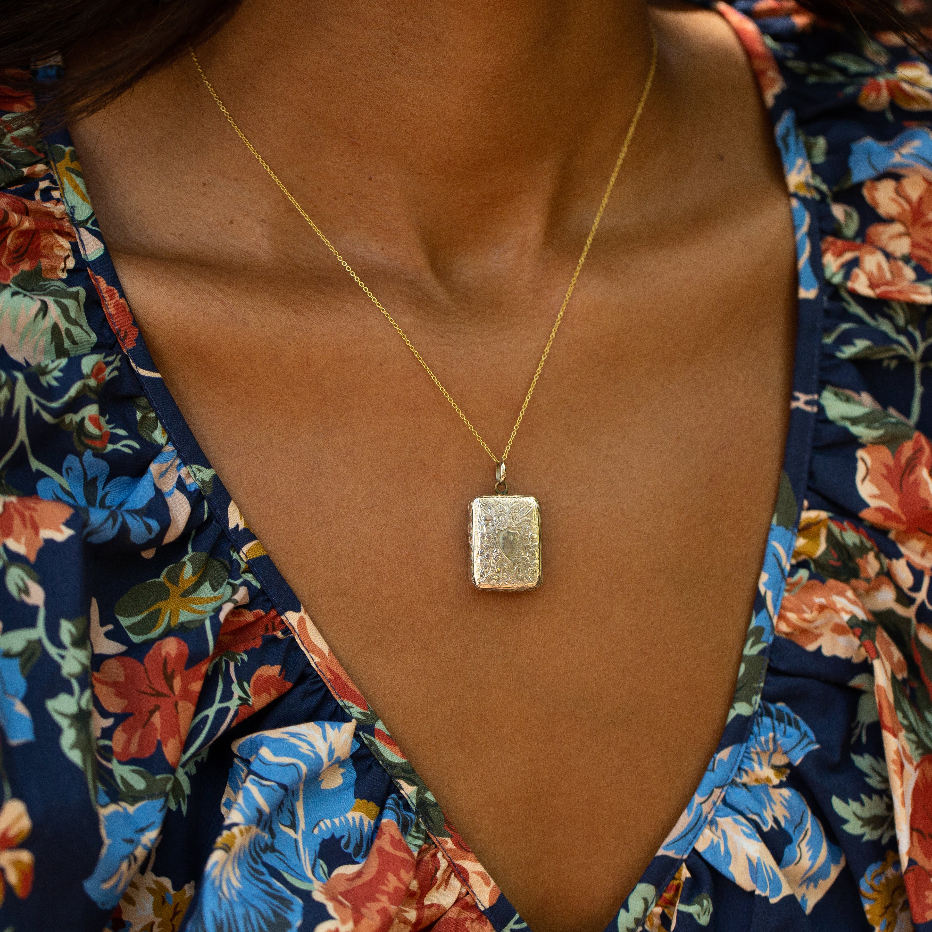 Rectangular Gold Locket Rectangular Engraved Floral 9k Gold Antique Locket