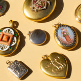 Accordion Folding 9k Gold Round Locket