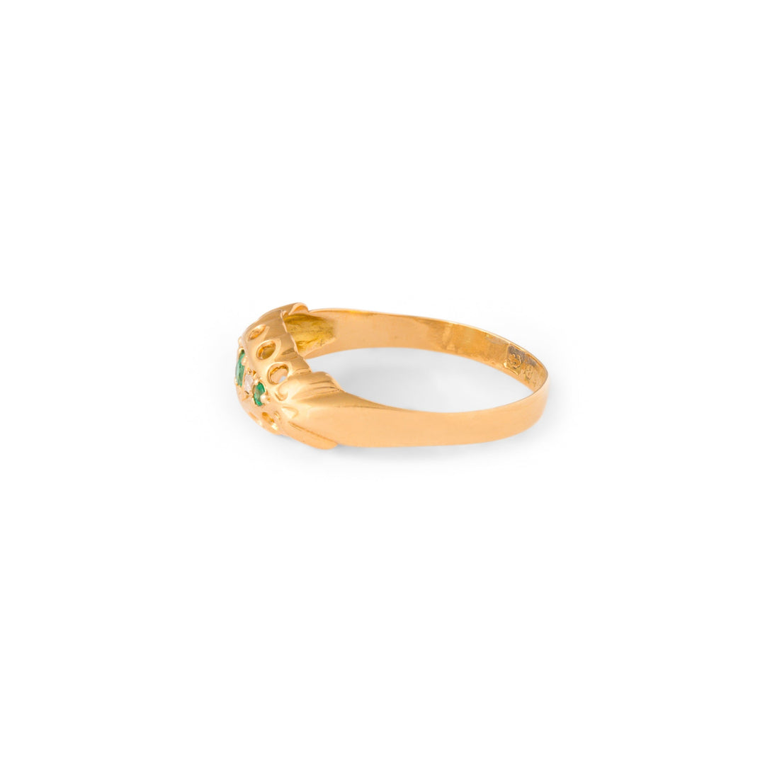 English Victorian Emerald, Rose Cut Diamond, and 18k Gold Ring