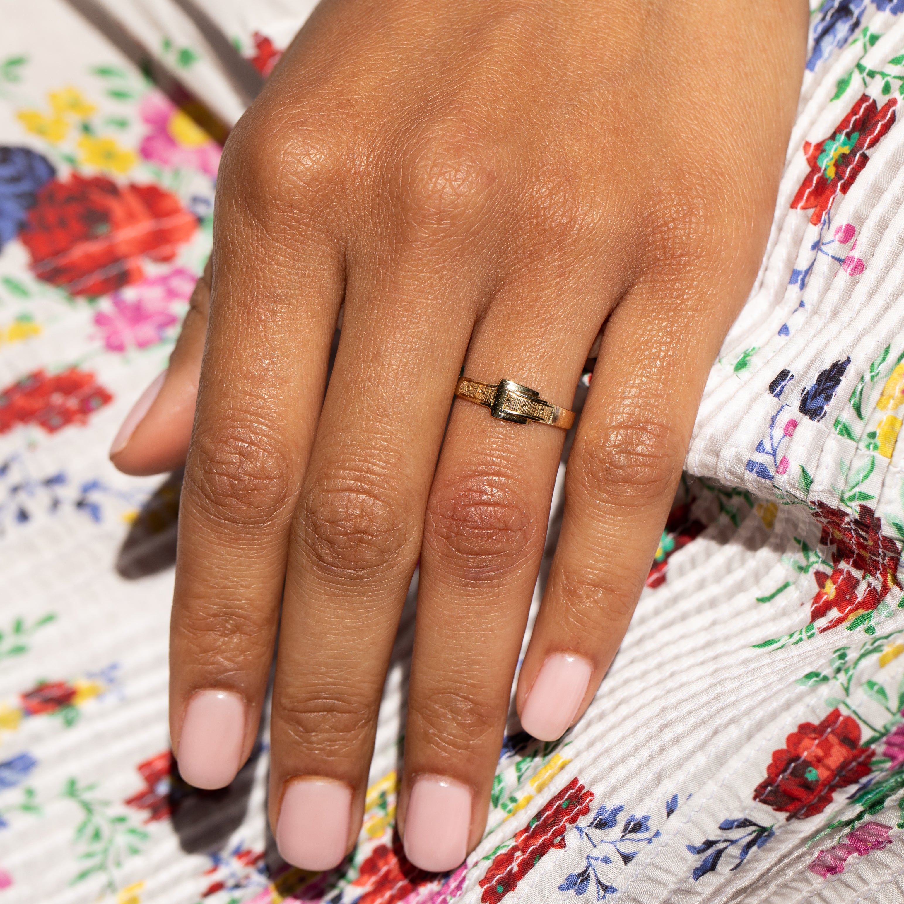 Victorian 14k Gold Buckle Ring