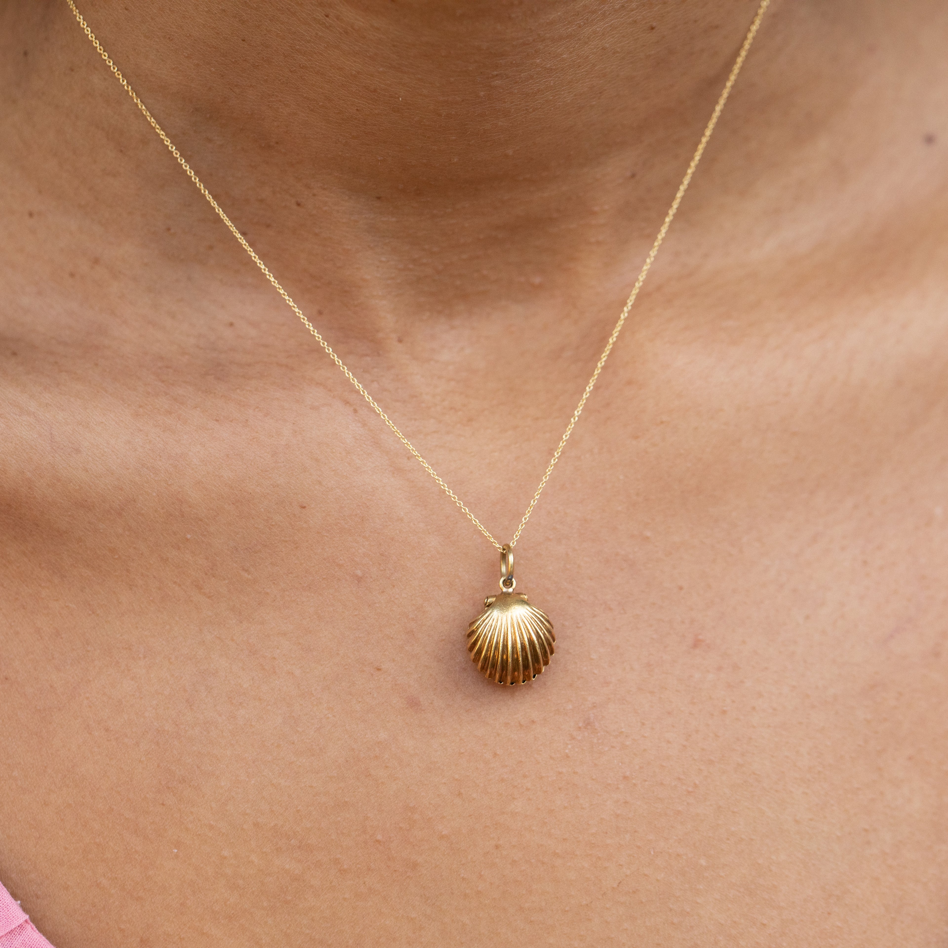 Vintage Movable 18k Gold and Pearl Shell Charm